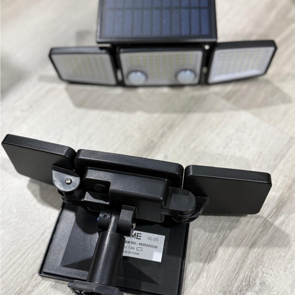 Solar-Powered LED Security Light - Picture 3 of 5